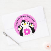 Sticker Rond Joli Anniversaire Pingouins Fleurs Roses (Enveloppe)