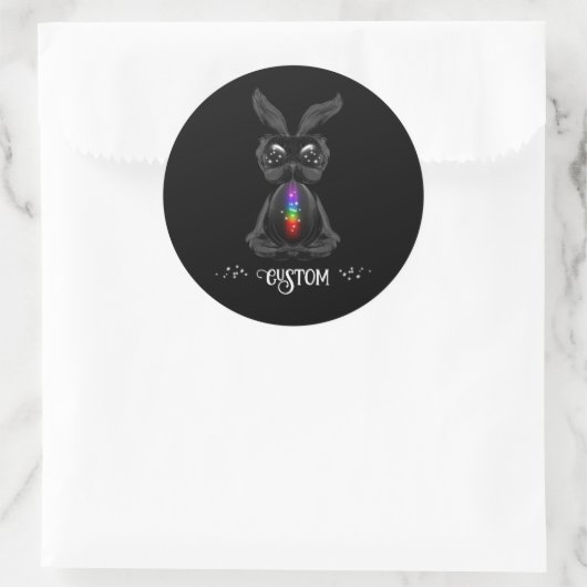 Sticker Rond Joli lapin noir avec Soul arc-en-ciel Chakra (Sac)