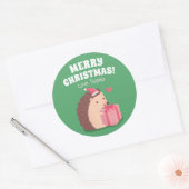 Sticker Rond Joli petit hérisson avec cadeau de Noël (Enveloppe)