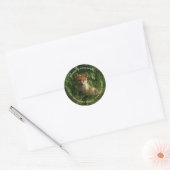 Sticker Rond Joli renard de bébé dans une forêt verte Adresse (Enveloppe)
