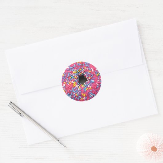 Sticker Rond Jolie Donut Saupoudré (Enveloppe)