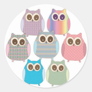 Sticker Rond Jolie Petite Chouette À Hoot Couleurs Assorties