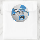 Sticker Rond Joueur de ballon de football bleu donne un coup de (Sac)