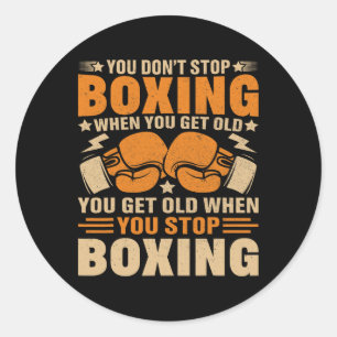 Sticker Rond Joueur de boxe drôle Vieux pensionnat Jeune format