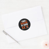 Sticker Rond Joyeux 11e anniversaire 11 ans Basketball 11e Bi (Enveloppe)