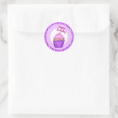 Sticker Rond Joyeux Anniversaire violet et rose Cupcake Aquarel (Sac)