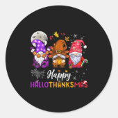 Sticker Rond Joyeux Hallothanksmas Gnomes Lover Halloween Joyeu (Devant)