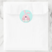 Sticker Rond Joyeux lapin de Pâques rose (Sac)