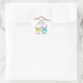 Sticker Rond Joyeux Monstres mignons d'anniversaire (Sac)