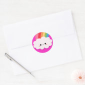 Sticker Rond Joyeux nuage arc-en-ciel sur rose chaud (Enveloppe)