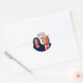Sticker Rond Kamala Harris Dit Que Trump Serrure (Enveloppe)