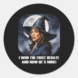 Sticker Rond Kamala Harris Drôle Débat Élection 2024 Won Witch