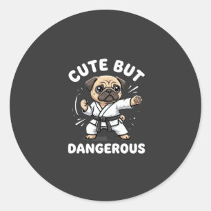 Sticker Rond Karateka Pug Chien Mignon Mais Dangereux