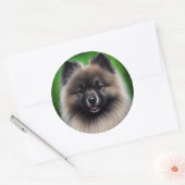 Sticker Rond Keeshond Dog en tenue de jour St. Patrick (Enveloppe)