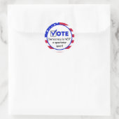 Sticker Rond La démocratie n'est pas un sport de spectateurs (Sac)