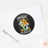 Sticker Rond La magie dans chaque champignon ! (Enveloppe)