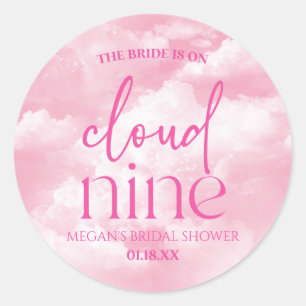 Sticker Rond La mariée est sur un nuage rose pour la fête prénu