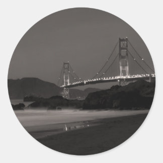 Sticker Rond La veille nocturne au Golden Gate