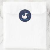 Sticker Rond Lac Enchanted - Cygne gracieux (Sac)