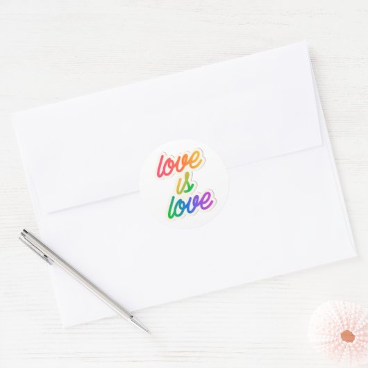 Sticker Rond L'amour est l'amour LGBT (Enveloppe)