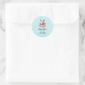 Sticker Rond Lapin avec une guirlande de roses Mignon (Sac)