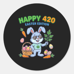Sticker Rond Lapin de Pâques heureux fumeur _1