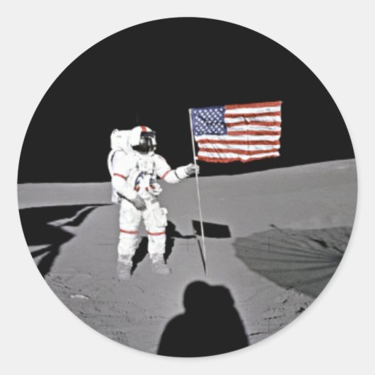 Sticker Rond L'astronaute Alan Shepard, drapeau américain sur l (Devant)