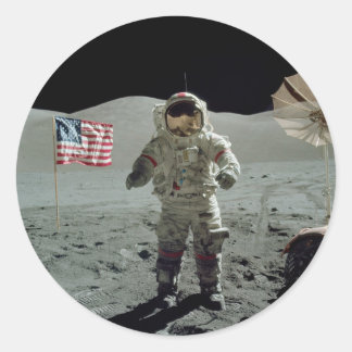 Sticker Rond L'astronaute Apollo 17 dans la vallée du Littrow T