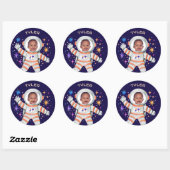 Sticker Rond L'astronaute et les étoiles (Feuille)