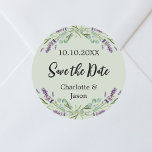 Sticker Rond Lavande sauge mariage vert Enregistrer la date<br><div class="desc">Un arrière - plan vert sage et tendance décoré de fleurs de lavande et de verdure d'eucalyptus. Personnalisez et ajoutez vos noms et votre date de mariage.</div>