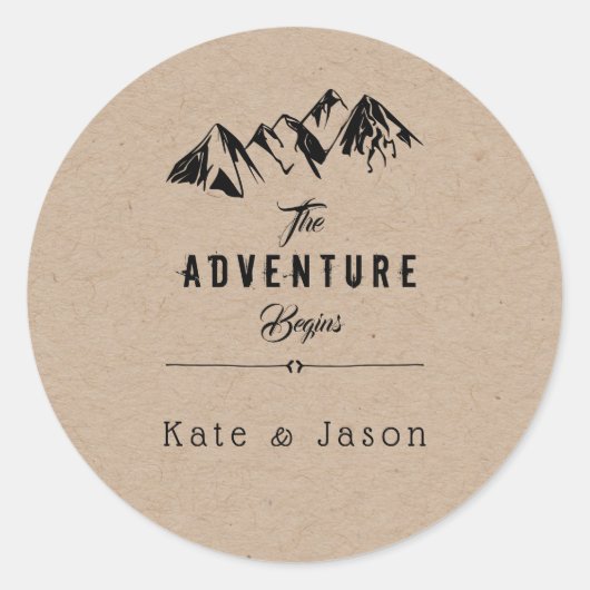 Sticker Rond L'Aventure Commence ⎥Autocollant Rond Rustique (Devant)