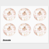 Sticker Rond Le cerf d'hiver rose est un Baby shower de fille (Feuille)