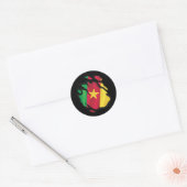Sticker Rond Le drapeau camerounais déchiré (Enveloppe)