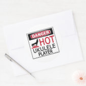 Sticker Rond Lecteur Ukulele Hot (Enveloppe)