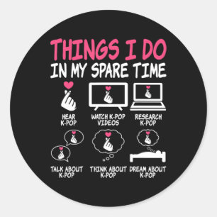 Sticker Rond Les choses que je fais dans mon temps libre Kpop M