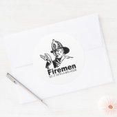 Sticker Rond les pompiers le font avec un gros tuyau (Enveloppe)