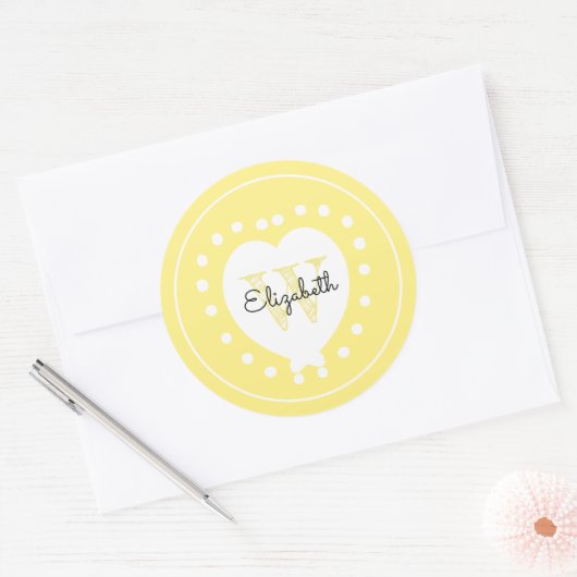 Sticker Rond LETTRE CHIC INITIALE MONogramme JaUNE COEUR BLANC (Enveloppe)