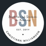 Sticker Rond Licence BSN en sciences infirmières sur mesure<br><div class="desc">BSN Bachelor of Science in Nursing Cadeaux personnalisés de l'école de soins infirmiers!</div>