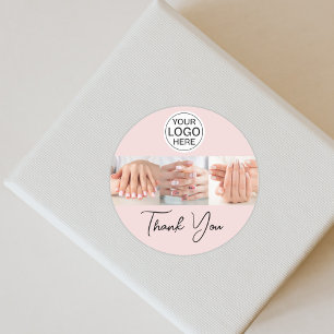 Sticker Rond Logo de script rose poudré Photo Salon de manucure