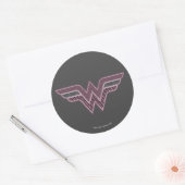Sticker Rond Logo Wonder Woman rose and Black Checker Mesh (Enveloppe)