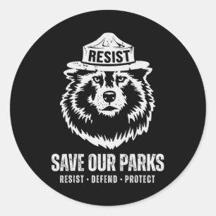Sticker Rond L'ours gris loup résiste à la protection du parc n