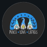 Sticker Rond Love Peace Latkes Gnome Hanoukka Chanukah juif<br><div class="desc">Love Peace Latkes Gnome Hanoukka Chanukah juif</div>