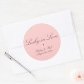 Sticker Rond Lucky en amour et jolie en rose (Enveloppe)