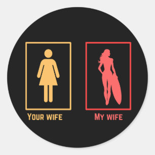 Sticker Rond Ma femme contre ta femme   surfer