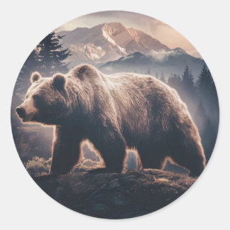 Sticker Rond Majestic Mountain Bear