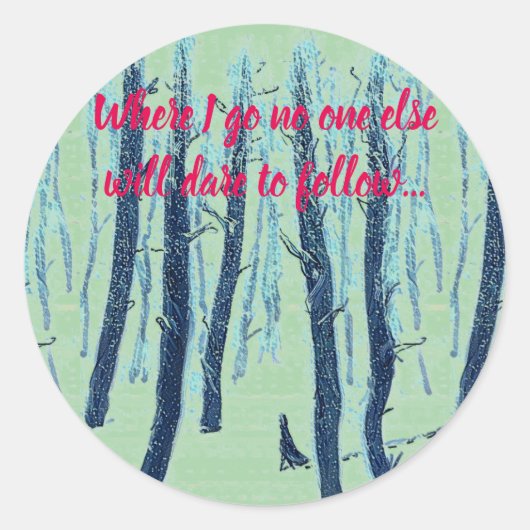 Sticker Rond Marcher À Travers La Forêt De Neige (Devant)