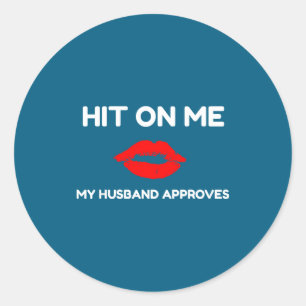 Sticker Rond Mari battu approuve
