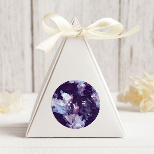 Sticker Rond Mariage de monogramme de pinceau violet moderne