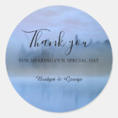 Sticker Rond mariage de paysage forestier bleu poussiéreux (Devant)