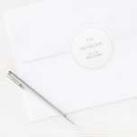 Sticker Rond Mariage de script Merci bleu élégant Monogramme<br><div class="desc">Express votre gratitude dans le style avec notre Monogram Elegant Dusty Blue Merci Script Mariage Classic Round Sticker. Ce sticker joliment conçu présente votre monogramme dans une police élégante, accentuée par une palette bleue douce qui rayonne de chaleur et de sophistication. Les mots "Merci" sont délicatement placés sous le monogramme,...</div>